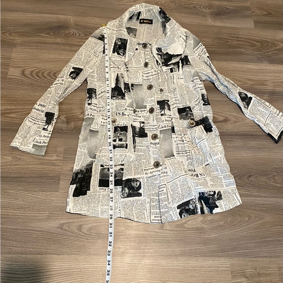 Ki Meng Newspaper Print Art to Wear Crinkle Jacket Blouse Top Womens sz Medium - Picture 9 of 10